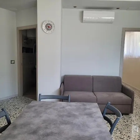 La Casa Della Ceramica Apartment *
